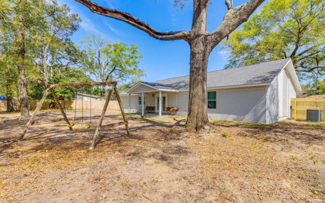 Modern Pensacola Home ~ 6 Mi to Beach!