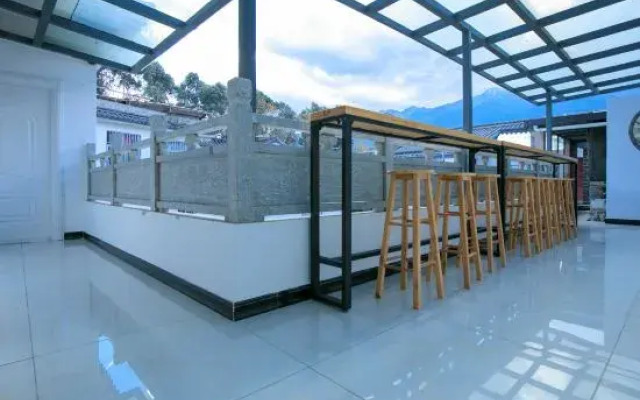 Seven Seconds Time Capsule Youth Hostel
