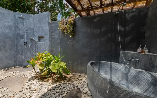 Annaya House