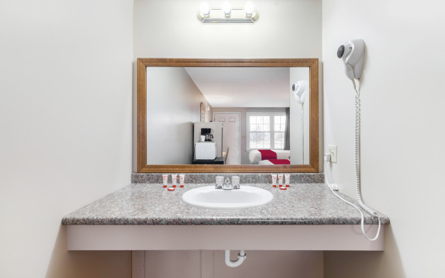 OYO Hotel Starlite Seneca Falls