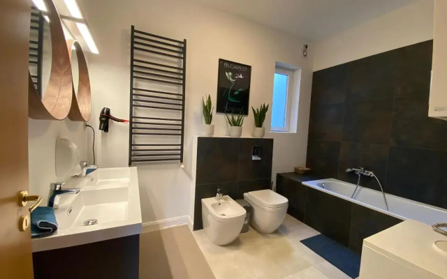 2 Bedroom 107 M2 Loft with Balcony