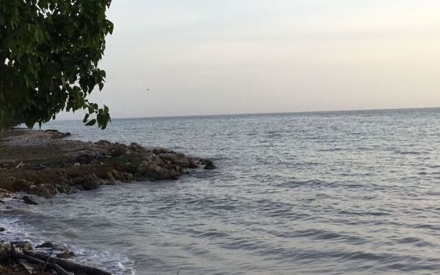 Stoner's Beach Resort