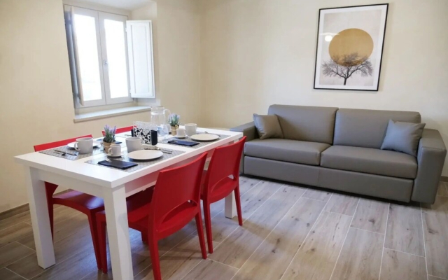 Trilo Classic Modern Apt Close to Pistoia