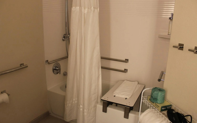 Candlewood Suites Nashville South