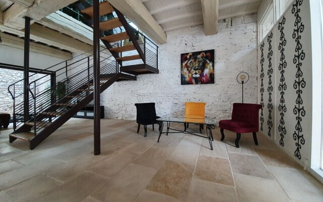 Modern Holiday Home in Olonzac with Private Swimming Pool