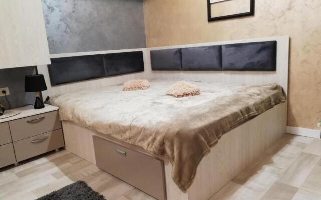 Tomis Suite