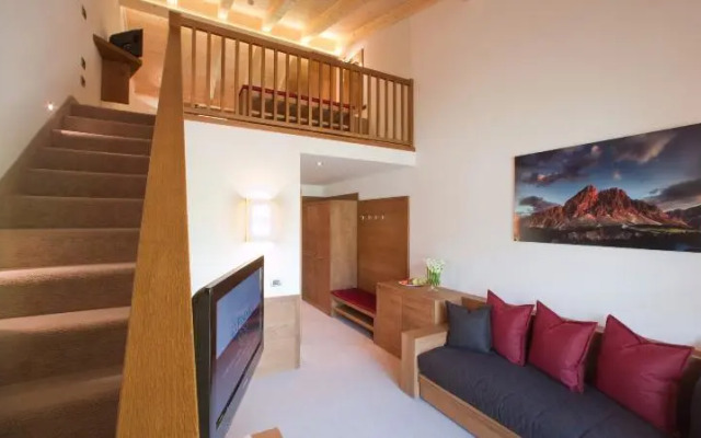 Dolomites Hotel La Fradora