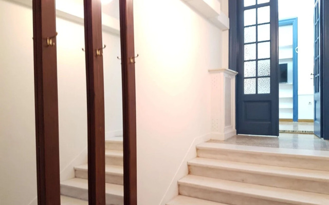 Erra - Aegean - Neoclassical - Athens Center,200m²,5 BD,2.5 BATH