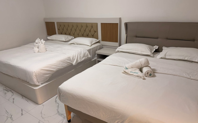 OYUSTAY Clark condo near airport casino