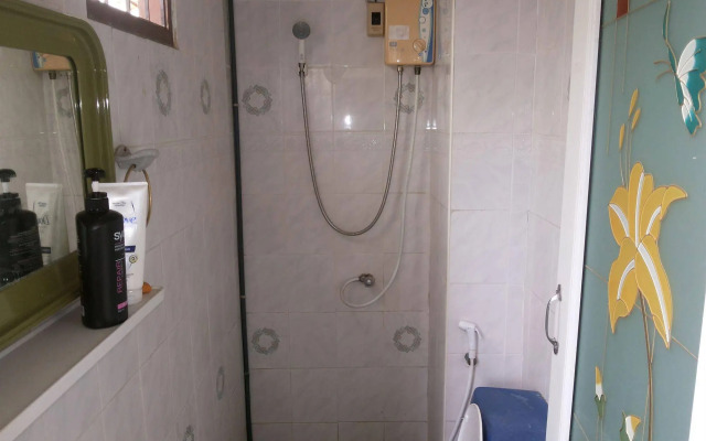 OYO 471 Sunshine Apartment