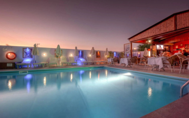 Alia Suites & Alia Beachfront Suites and Spa