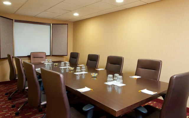 Courtyard Chicago Elmhurst/Oakbrook Area