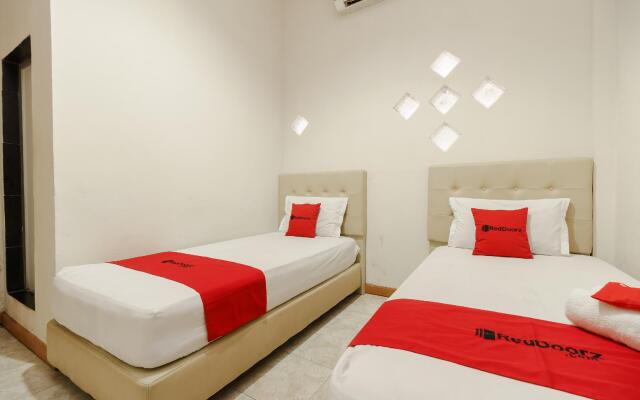 RedDoorz Syariah near Baiturrahman Aceh