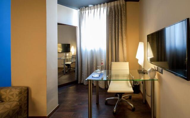PLAY Seaport Suite Hotel TLV