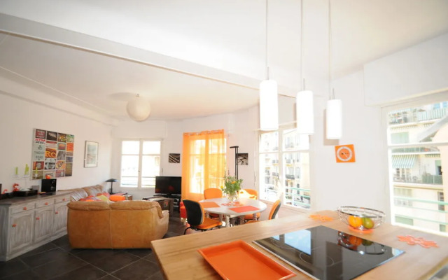 Sunny Solarium