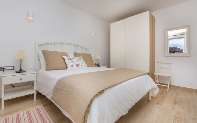 Porta Apartments by Irundo