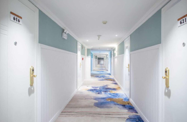 Dongfang Business Hotel