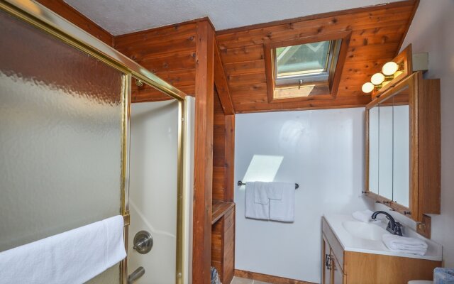 Lake View 3 Bedroom House