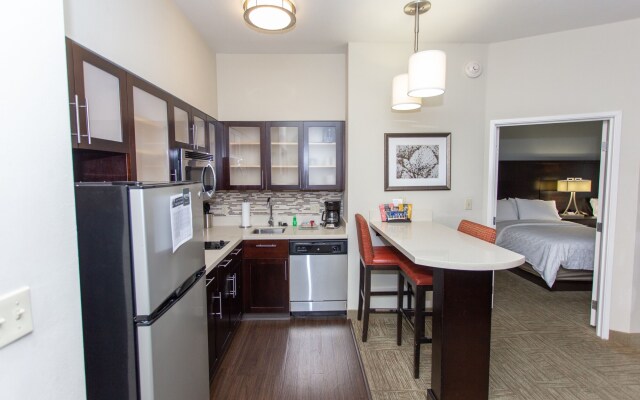 Staybridge Suites Bowling Green by IHG