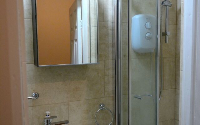 Central Reading Friar Street Serviced Apartment