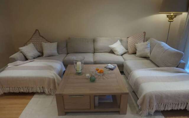 2 Bedroom Mews House in Maida Vale