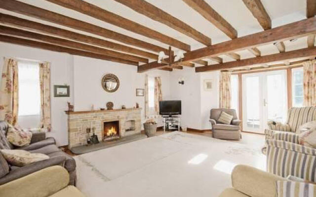 Shaws Cottage