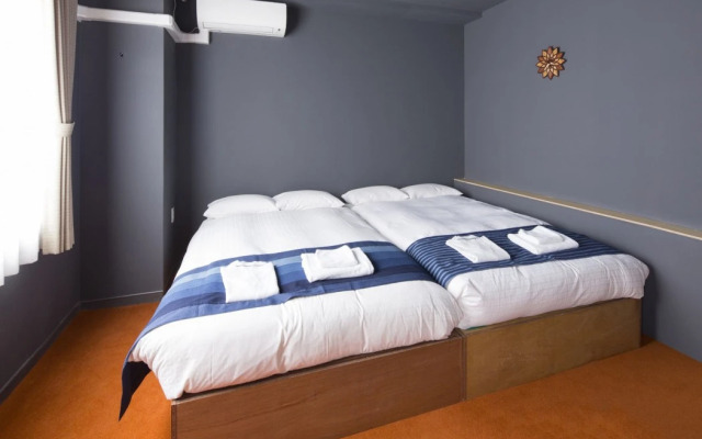 Turn Table Hostel