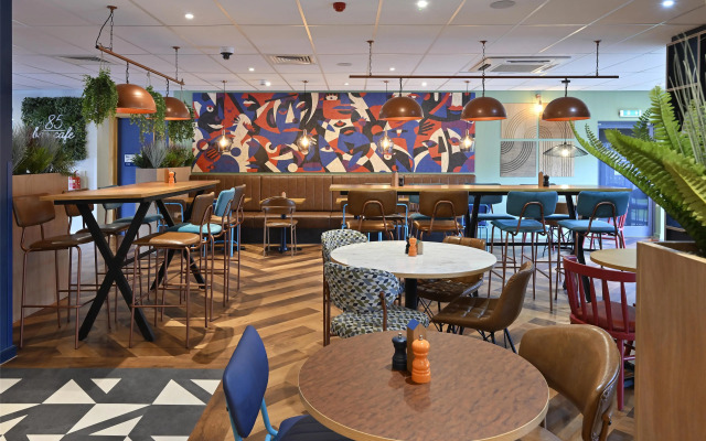 Travelodge Sunbury M3
