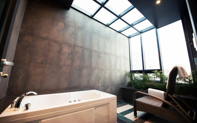 Travelodge Myeongdong City Hall