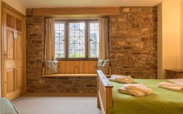 George Inn & Millingbrook Lodge