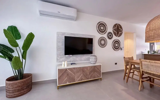 Luxury 2 Bedroom Apartment