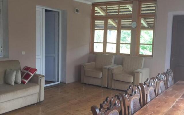 Guesthouse LALI GULEDANI