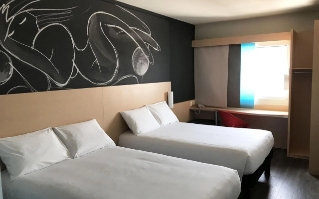 ibis Irapuato