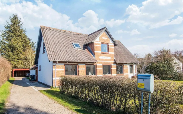 8 Person Holiday Home in Bindslev-by Traum