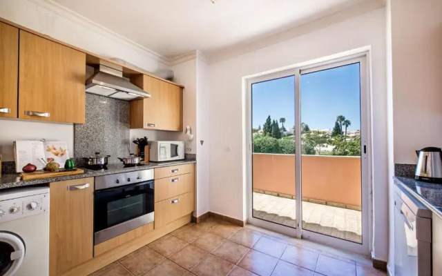 Jardim da Meia Praia Apartment