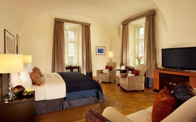 Mandarin Oriental, Prague