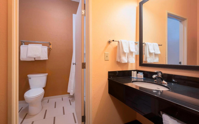 Comfort Inn & Suites Green Bay Stadium Area
