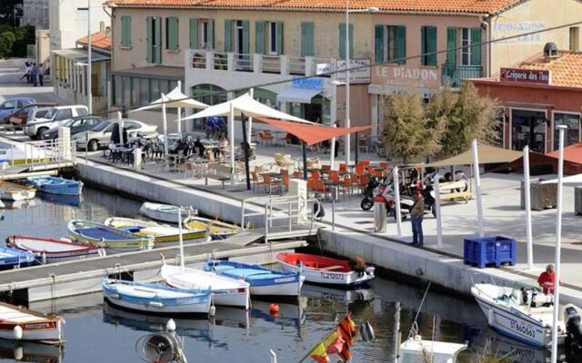 Appartement Six-Fours-les-Plages, 3 pièces, 4 personnes - FR-1-316-230