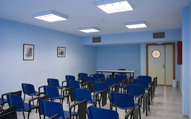 Albergue Inturjoven Almería - Hostel