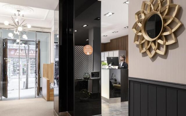 Petit Palace Tres Cruces