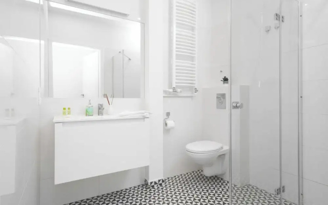 Family City Center Apartments by Renters