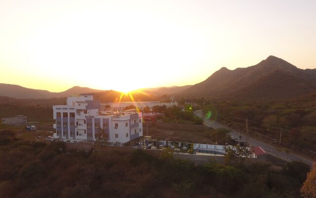 Hotel Paramount Udaipur