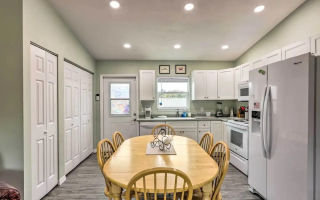 Family-friendly Home, Walk to Steinhatchee River!