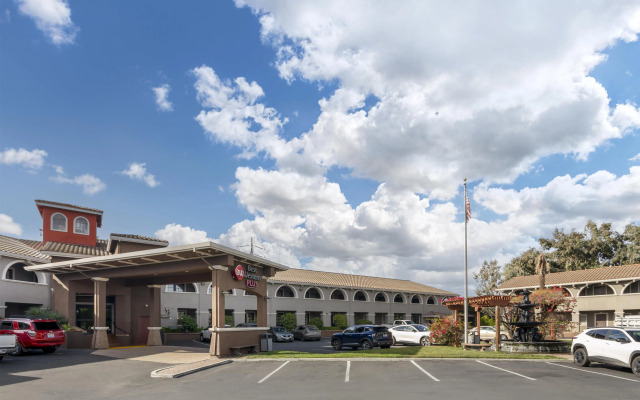 Best Western Plus Brookside Inn