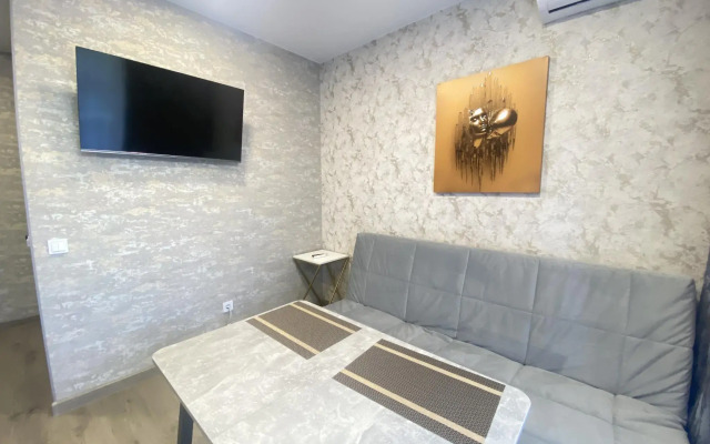 Apartment Saphir on Kaspiyskaya street 68/1