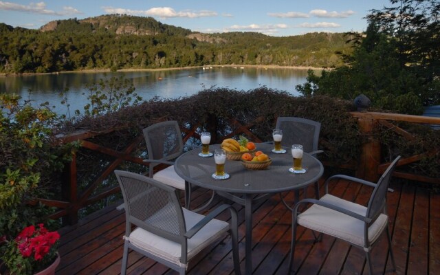 Magnificent Home with Lake Vistas H14
