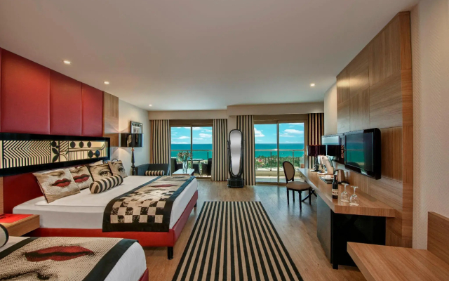Delphin Imperial