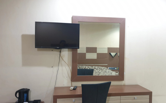 Hotel Suroyo RedPartner