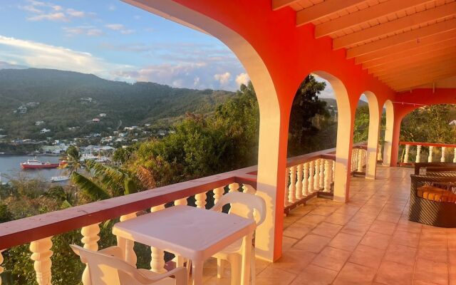 Immaculate 3 Bed Villa Overlooking Admiralty Bay
