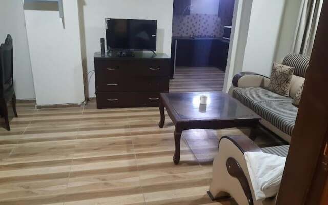 Greenleaf Suites